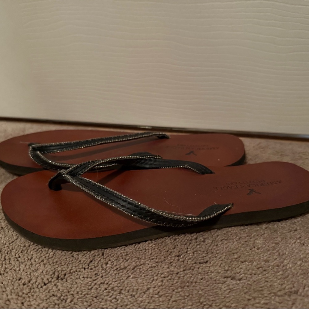 American Eagle Brown and Black Flip Flops